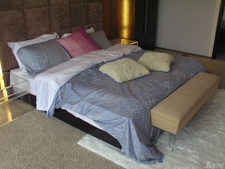 别墅温馨豪华型140平米以上卧室床效果图