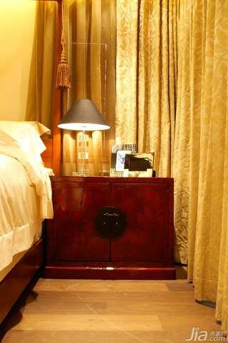 简约风格别墅温馨暖色调豪华型140平米以上卧室床图片