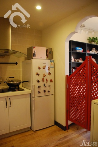 田园风格小户型可爱暖色调经济型40平米厨房橱柜设计图