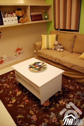 混搭风格小户型可爱黄色经济型40平米客厅沙发效果图