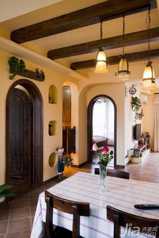 地中海风格别墅温馨暖色调富裕型140平米以上餐厅餐桌效果图