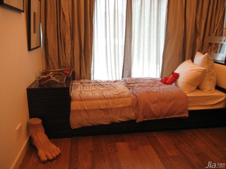 混搭风格别墅舒适富裕型卧室床效果图