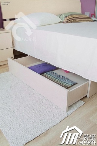 简约风格小户型可爱白色经济型70平米卧室床效果图