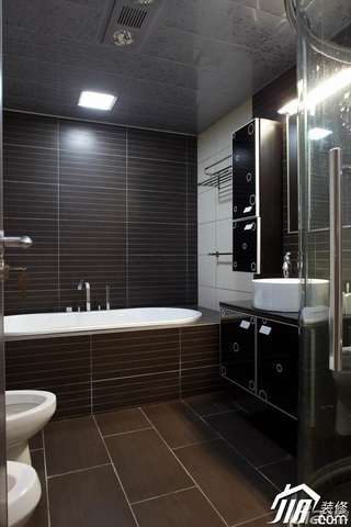 四房豪华型卫生间浴室柜图片