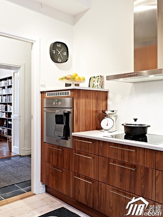 北欧风格公寓实用经济型80平米厨房橱柜定做