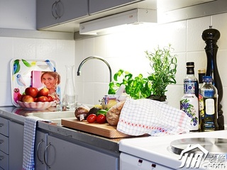 北欧风格一居室简洁经济型70平米厨房橱柜图片