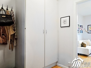 北欧风格一居室简洁白色经济型70平米玄关衣柜定制