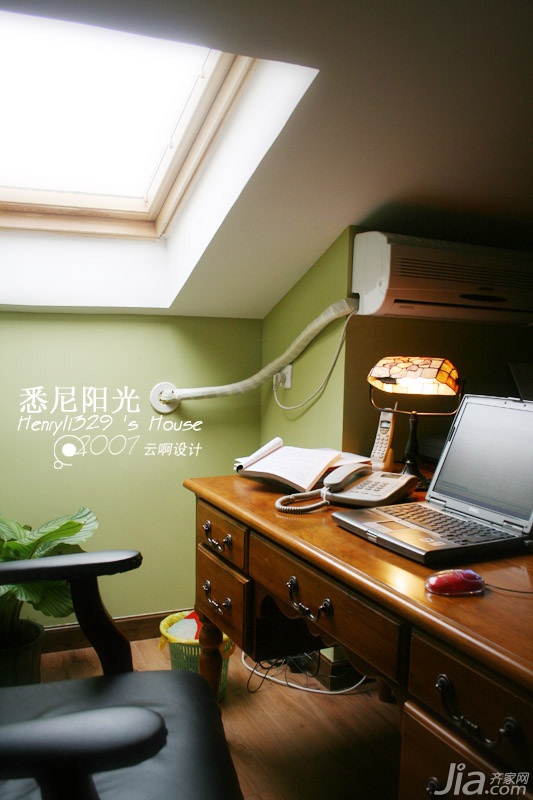 唯美,田园风格,富裕型装修,别墅装修,天窗,书房,阁楼,书桌
