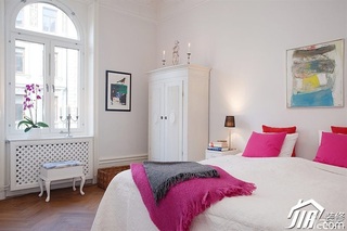 北欧风格二居室白色经济型卧室衣柜图片