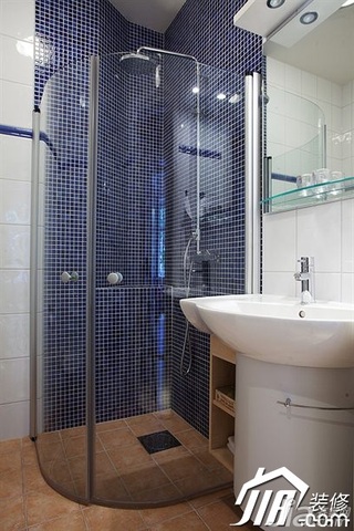 北欧风格公寓经济型卫生间洗手台图片