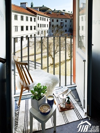 北欧风格公寓舒适经济型阳台设计