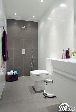 北欧风格公寓简洁白色富裕型80平米卫生间装修效果图