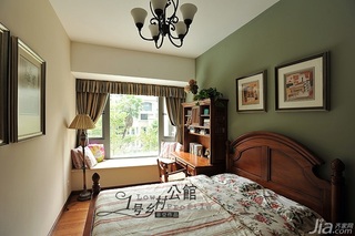 美式乡村风格别墅奢华原木色豪华型140平米以上卧室卧室背景墙灯具图片