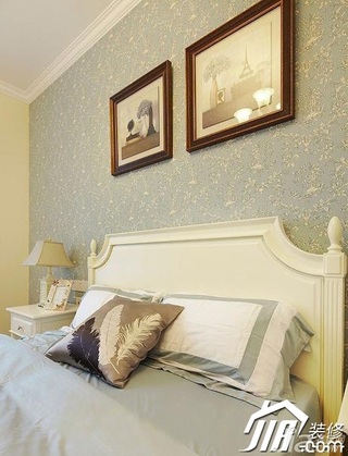 北欧风格公寓舒适经济型80平米卧室卧室背景墙床图片