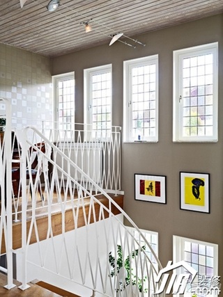 北欧风格别墅富裕型楼梯设计图纸