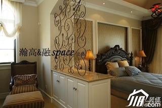 欧式风格别墅大气金色豪华型140平米以上卧室床图片