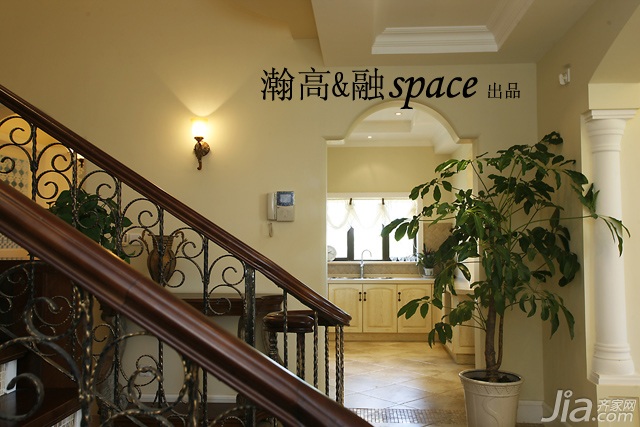 金色装修,别墅装修,豪华型装修,140平米以上装修,欧式风格,新古典风格,大气,楼梯,瀚高&融设计