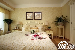 欧式风格公寓温馨白色富裕型卧室卧室背景墙床效果图