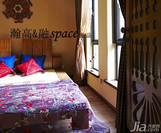 欧式风格三居室古典暖色调富裕型140平米以上卧室床效果图