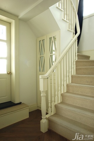 简约风格复式大气白色富裕型楼梯效果图