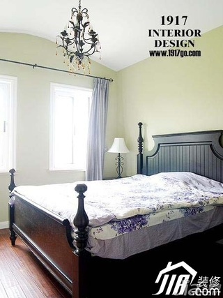 混搭风格三居室富裕型卧室床图片