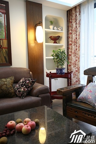 中式风格公寓富裕型客厅灯具图片