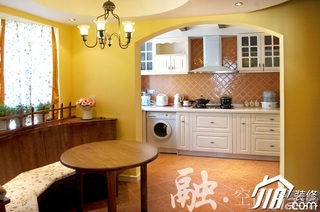 简约风格小户型时尚黄色富裕型厨房橱柜设计