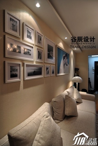 简约风格公寓温馨暖色调富裕型客厅照片墙沙发图片