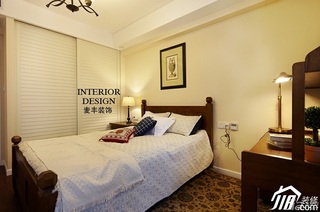 美式风格公寓经济型卧室床图片
