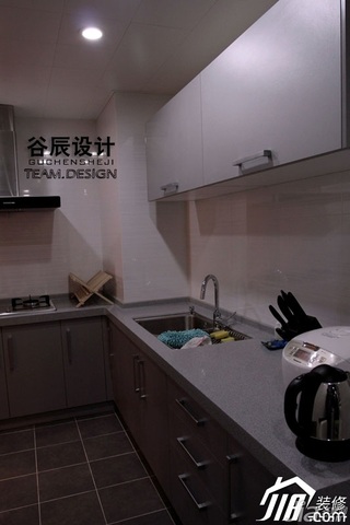 简约风格公寓稳重褐色富裕型厨房橱柜图片