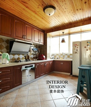 混搭风格复式原木色富裕型厨房橱柜定做