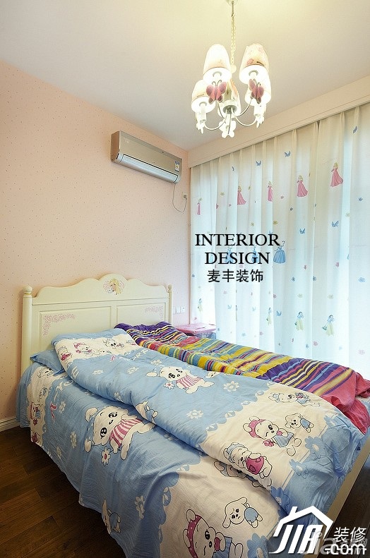 混搭风格,富裕型装修,三居室装修,公寓装修,卧室,窗帘,床,灯具