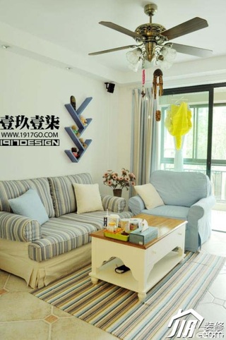东南亚风格小户型3万-5万客厅沙发效果图