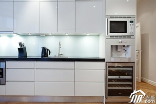 欧式风格三居室富裕型厨房橱柜图片