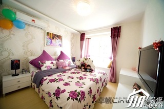 简约风格公寓奢华暖色调富裕型卧室床图片