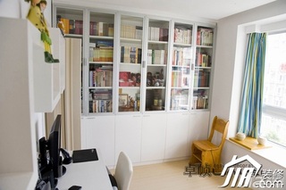 简约风格公寓奢华暖色调富裕型书房书架效果图