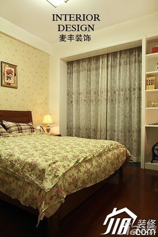 简约风格公寓富裕型110平米卧室床效果图