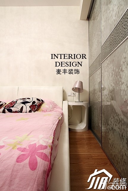 公寓装修,70平米装修,经济型装修,简约风格,卧室,床头柜,床,衣柜