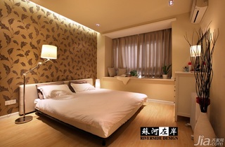 简约风格公寓温馨暖色调富裕型卧室飘窗床图片