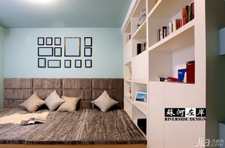 简约风格公寓温馨暖色调富裕型地台书架图片
