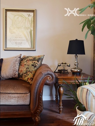 美式风格公寓温馨暖色调富裕型客厅沙发效果图