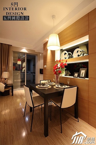 欧式风格公寓温馨原木色富裕型餐厅餐桌效果图
