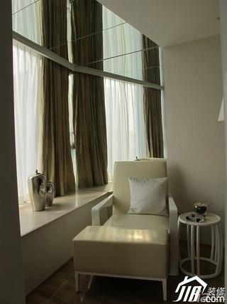 简约风格公寓米色富裕型飘窗窗帘图片