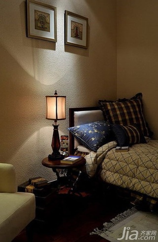 欧式风格别墅古典米色豪华型140平米以上卧室卧室背景墙灯具效果图