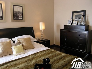 简约风格三居室20万以上130平米卧室卧室背景墙床图片