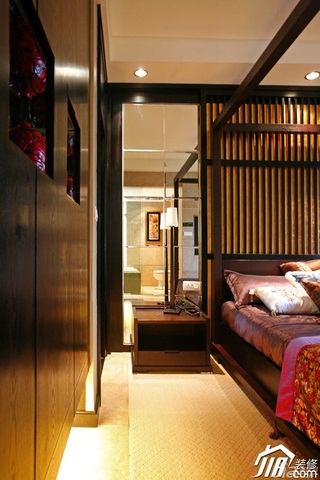 混搭风格公寓温馨富裕型120平米卧室床头柜图片