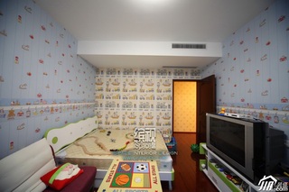 混搭风格公寓可爱富裕型130平米卧室床效果图