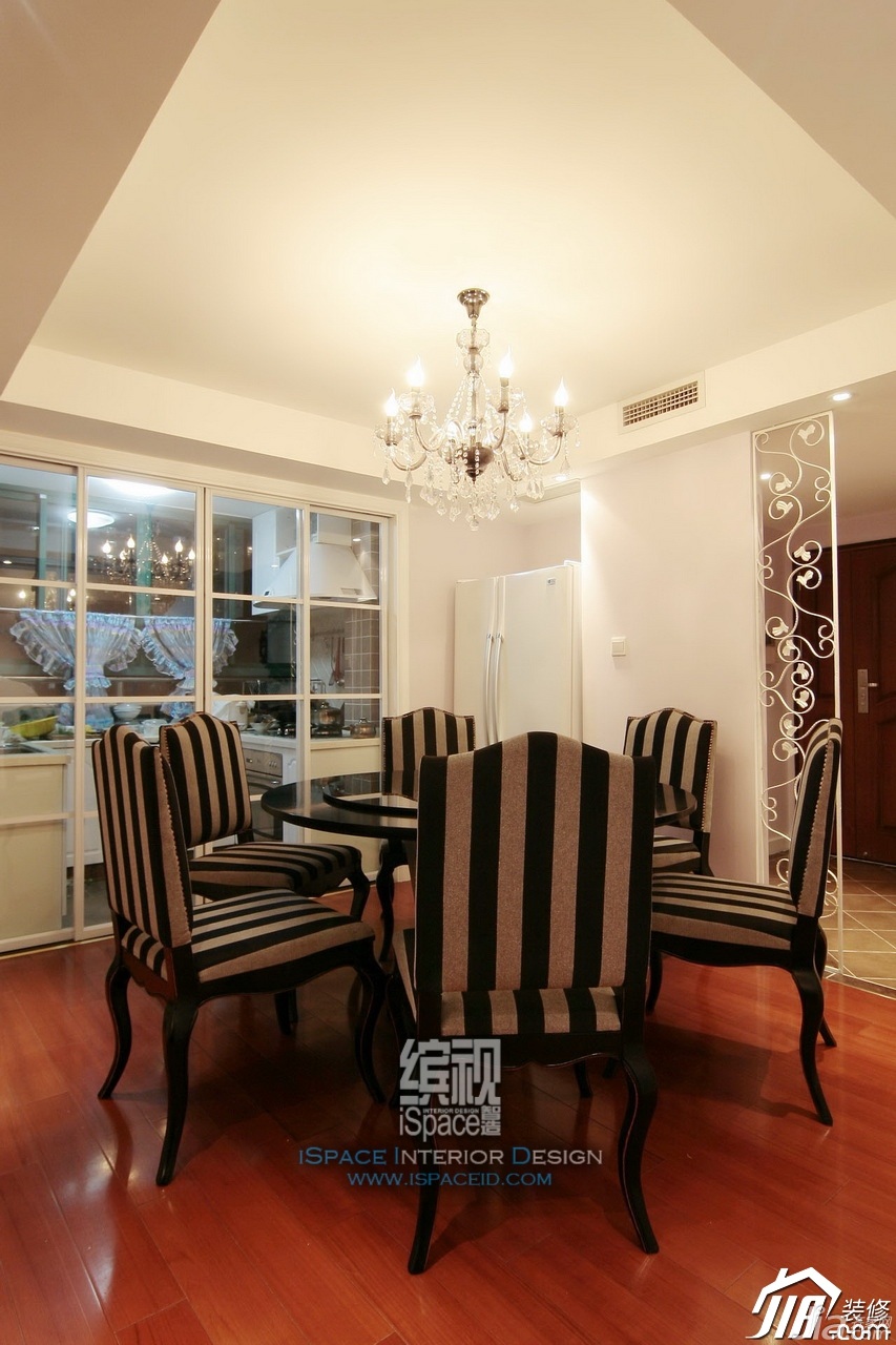 公寓装修,110平米装修,经济型装修,简约风格,餐厅,餐桌,灯具,缤视设计