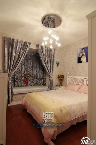 简约风格公寓温馨经济型110平米卧室灯具效果图