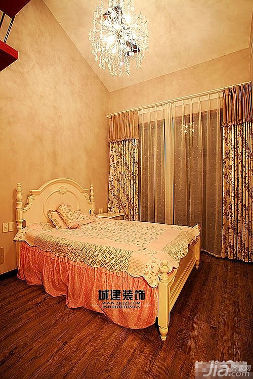 别墅装修,豪华型装修,欧式风格,卧室,灯具,床,窗帘